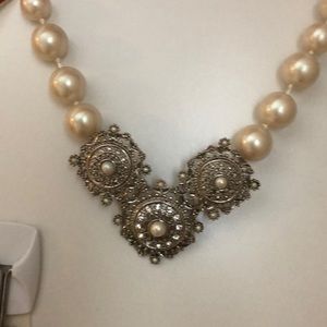 Vintage style necklace